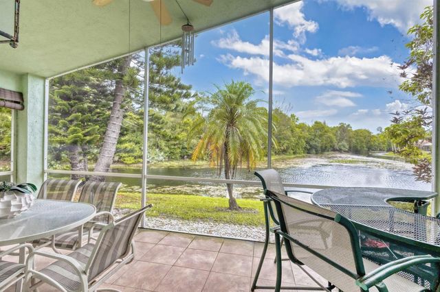 2860 Waters Edge Circle, Greenacres, FL 33413