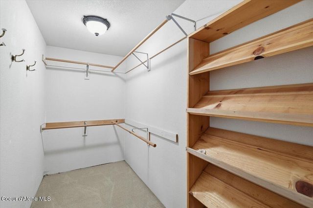 1657 E Club LN, Hayden Lake, ID 83835