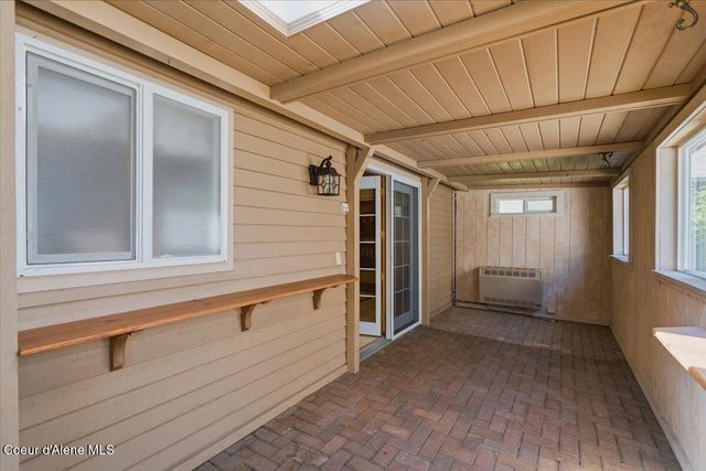 1657 E Club LN, Hayden Lake, ID 83835