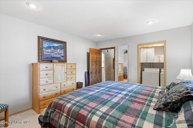1657 E Club LN, Hayden Lake, ID 83835