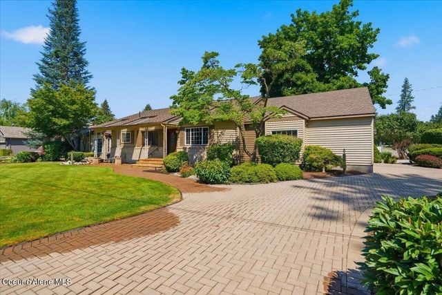 1657 E Club LN, Hayden Lake, ID 83835
