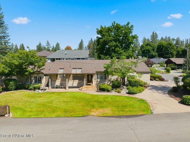 1657 E Club LN, Hayden Lake, ID 83835