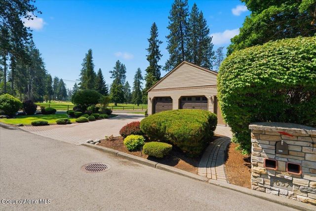 1657 E Club LN, Hayden Lake, ID 83835