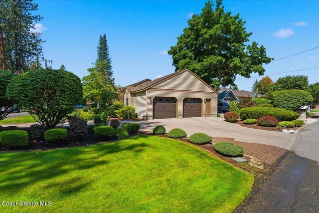 1657 E Club LN, Hayden Lake, ID 83835