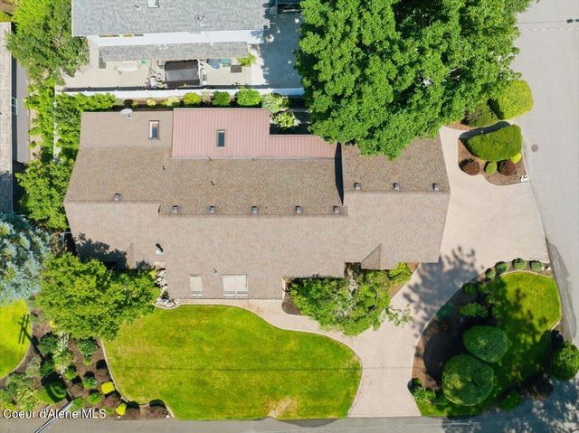 1657 E Club LN, Hayden Lake, ID 83835