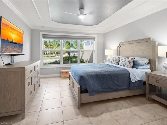 8687 Genova CT, Naples, FL 34114