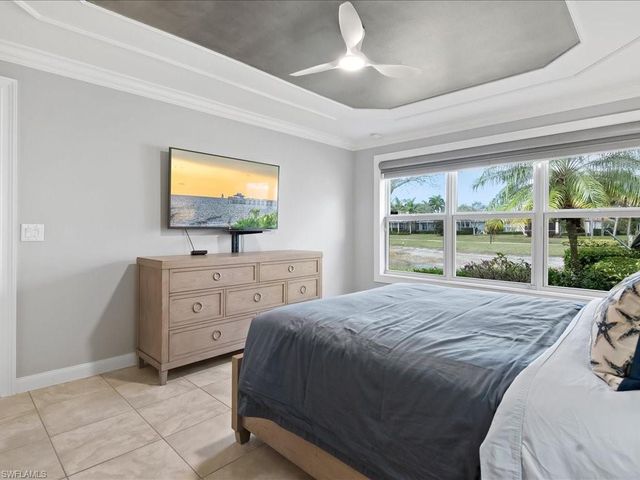 8687 Genova CT, Naples, FL 34114