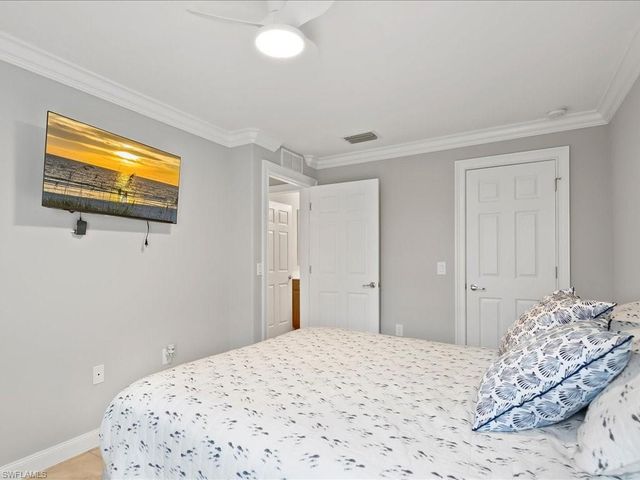 8687 Genova CT, Naples, FL 34114