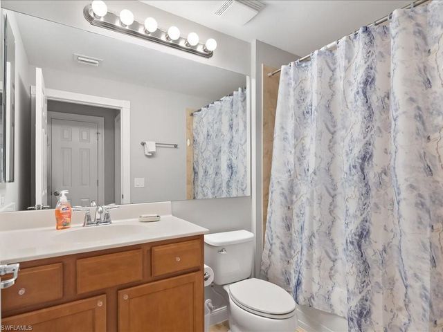 8687 Genova CT, Naples, FL 34114