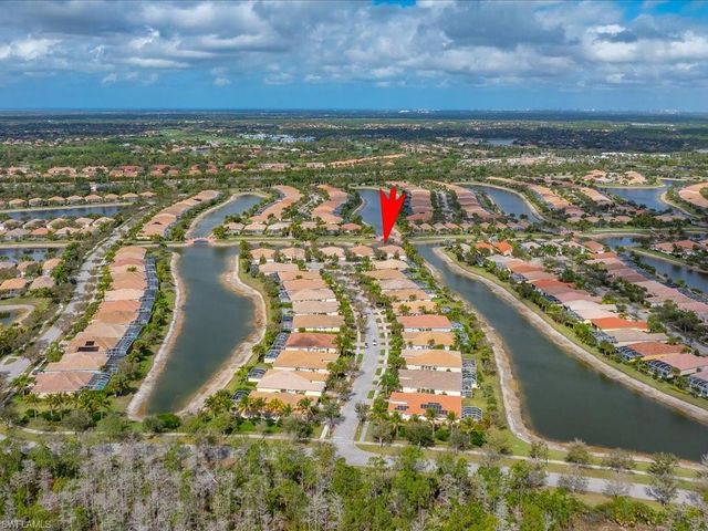 8687 Genova CT, Naples, FL 34114