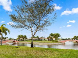 8687 Genova CT, Naples, FL 34114