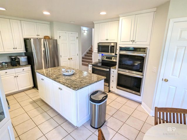 6654 E Quarry Drive, Elberta, AL 36530