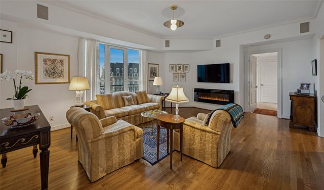 3401 Lee Parkway 2106, Dallas, TX 75219