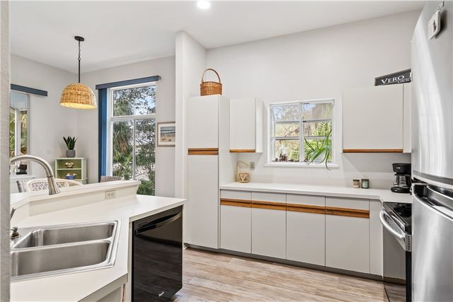 1335 Winding Oaks Circle E 1008, Vero Beach, FL 32963