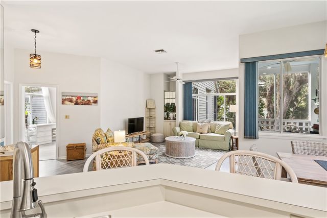 1335 Winding Oaks Circle E 1008, Vero Beach, FL 32963