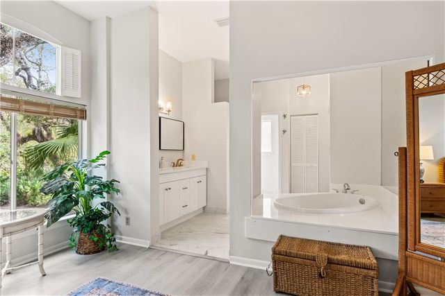 1335 Winding Oaks Circle E 1008, Vero Beach, FL 32963