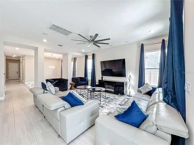 9929 SUMMERLAKE GROVES STREET, Winter Garden, FL 34787