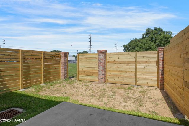 424 Eraste Landry Road, Lafayette, LA 70506