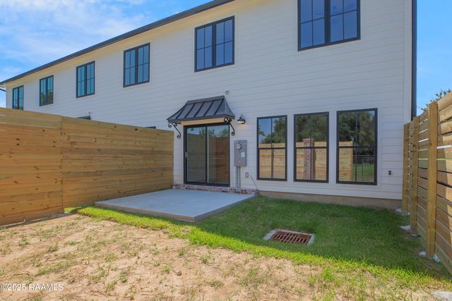 424 Eraste Landry Road, Lafayette, LA 70506
