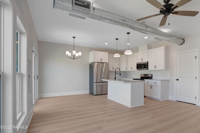 424 Eraste Landry Road, Lafayette, LA 70506