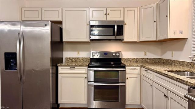 106 McCall CT, Hampton, VA 23666