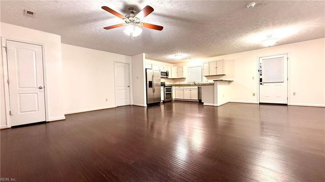 106 McCall CT, Hampton, VA 23666