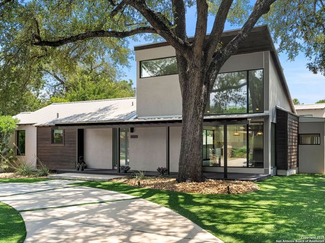 144 E Oakview Place, San Antonio, TX 78209