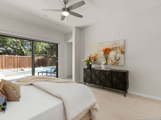 144 E Oakview Place, San Antonio, TX 78209