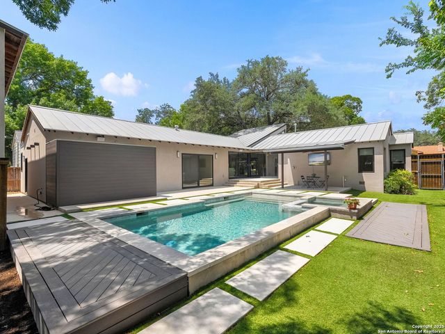 144 E Oakview Place, San Antonio, TX 78209
