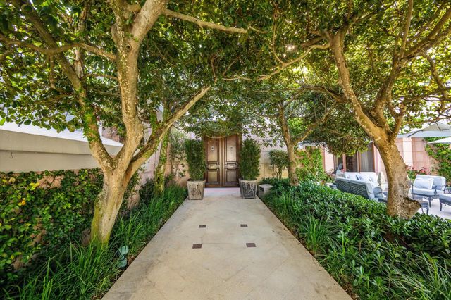 911 N Ocean Boulevard, Palm Beach, FL 33480