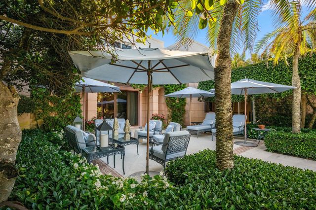 911 N Ocean Boulevard, Palm Beach, FL 33480