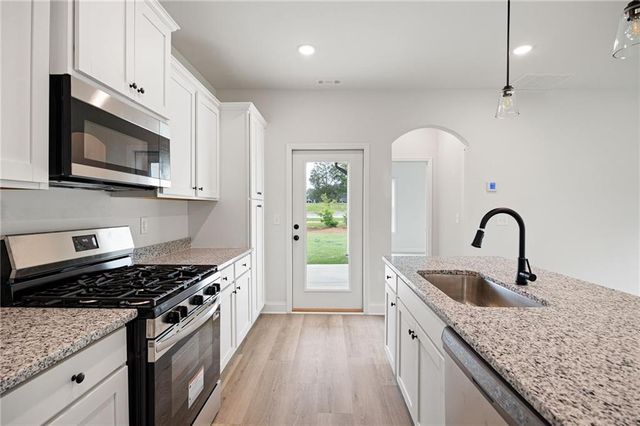 103 Winston Way, Carrollton, GA 30117