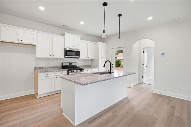 103 Winston Way, Carrollton, GA 30117