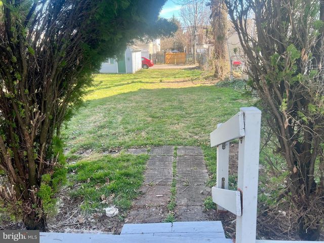 1134 BRUNSWICK AVE, Trenton, NJ 08638