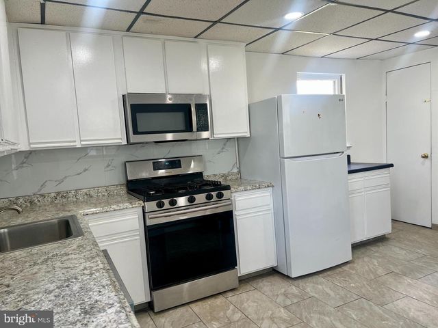 1134 BRUNSWICK AVE, Trenton, NJ 08638