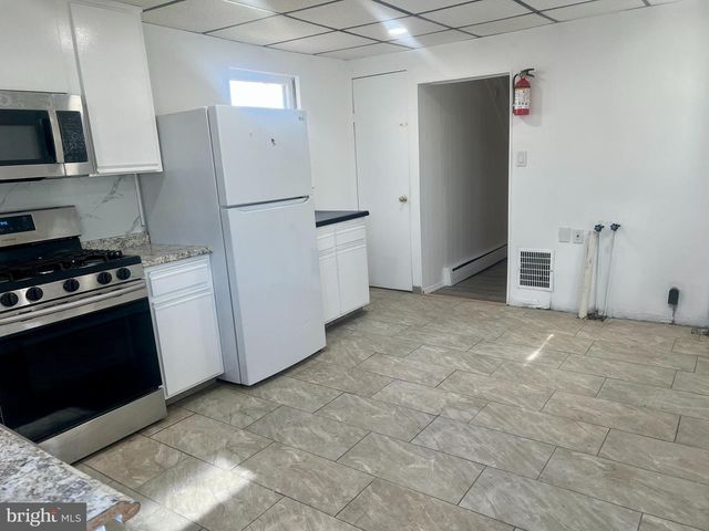 1134 BRUNSWICK AVE, Trenton, NJ 08638