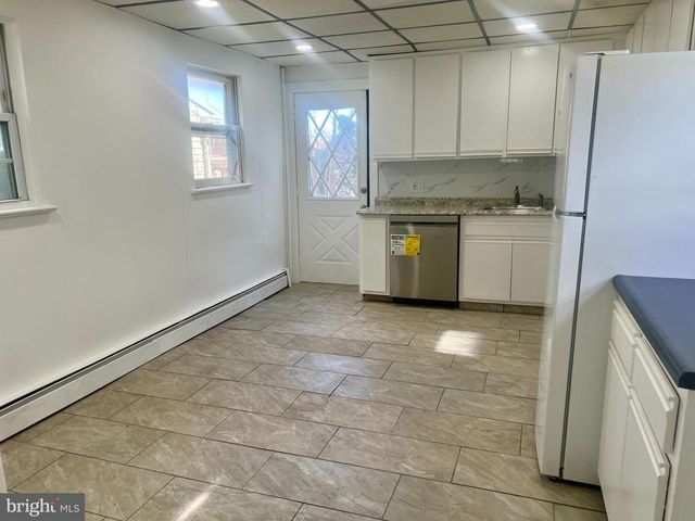 1134 BRUNSWICK AVE, Trenton, NJ 08638