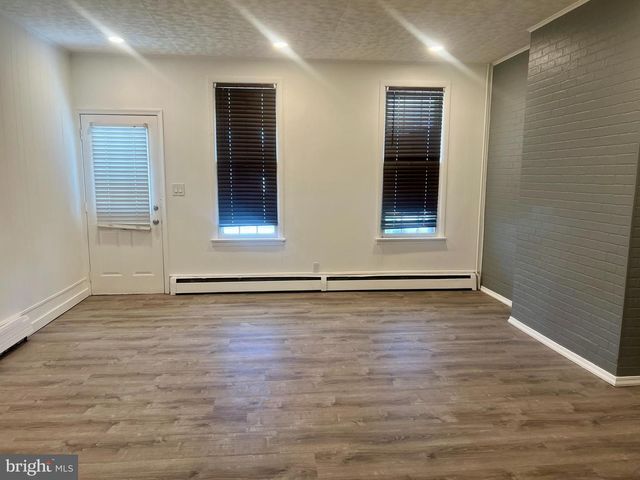 1134 BRUNSWICK AVE, Trenton, NJ 08638