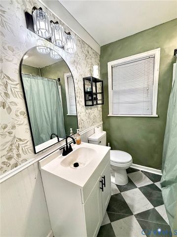 14232 Central Ave, Chester, VA 23836