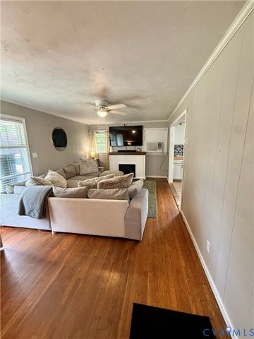 14232 Central Ave, Chester, VA 23836