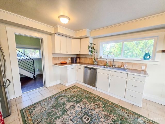 512 1st Street S, Sultan, WA 98294