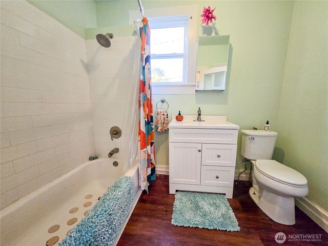 512 1st Street S, Sultan, WA 98294