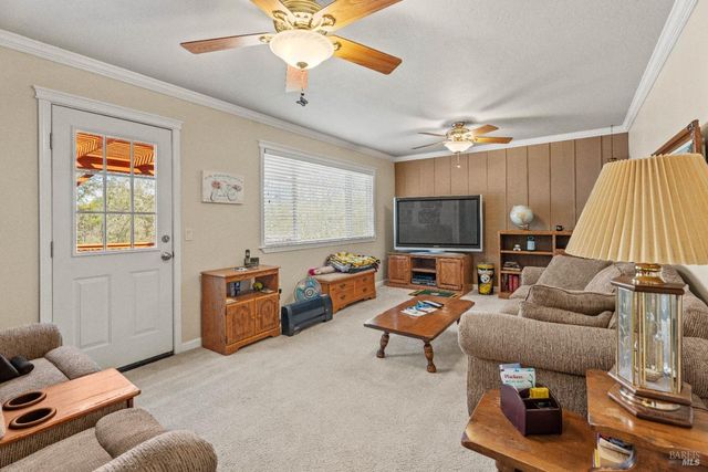 830 Riverside Dr, Ukiah, CA 95482