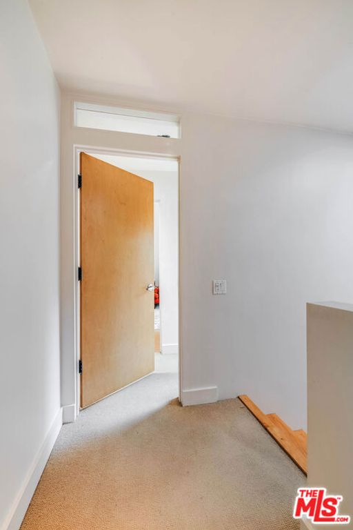 Image 26 of property listing at 4504 Stern Avenue, Los Angeles, CA 91423