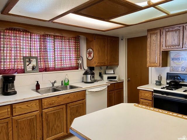 584 E 2300 N, North Ogden, UT 84414