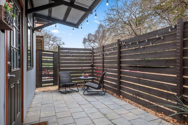 153 Old Wingo PL, Mcdade, TX 78650