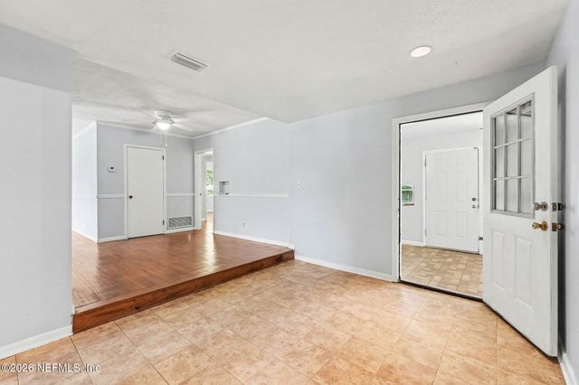 6159 AUTLAN Drive, Jacksonville, FL 32210