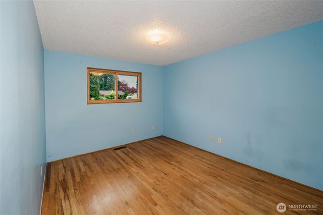 3875 NE Pinecone Drive, Bremerton, WA 98310
