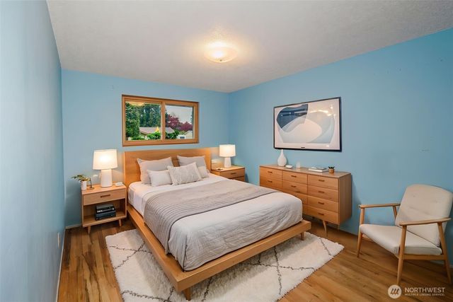 3875 NE Pinecone Drive, Bremerton, WA 98310