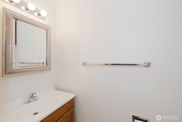 3875 NE Pinecone Drive, Bremerton, WA 98310